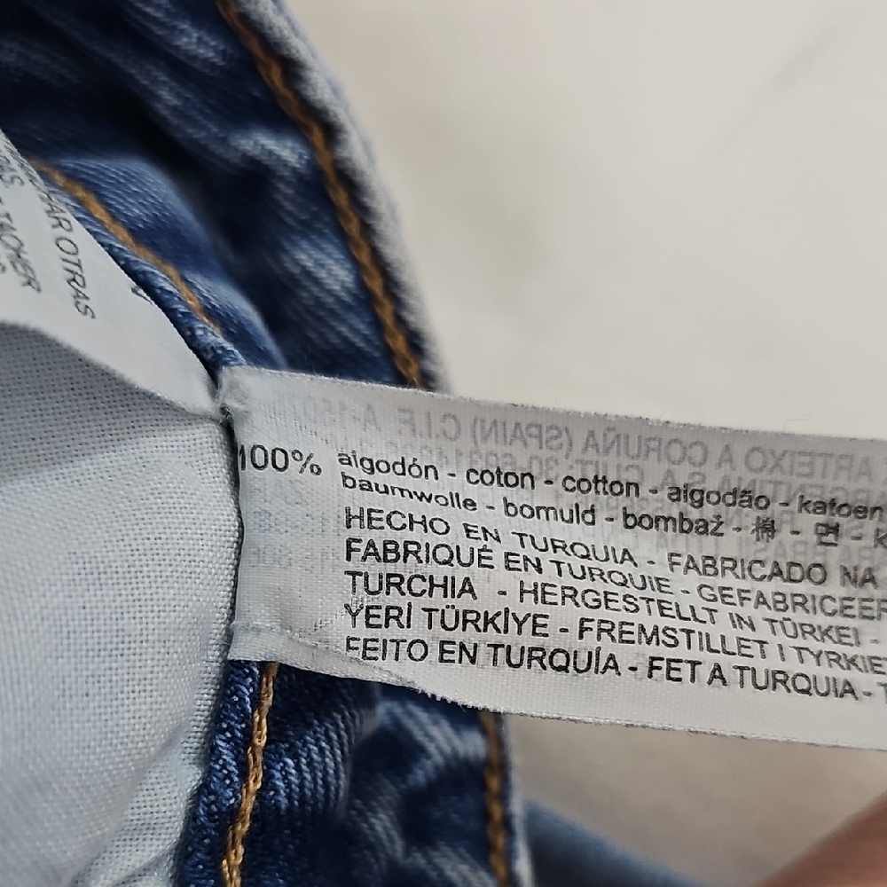 Zara Light Blue Relaxed Fit Distressed Mom Jeans Womens Size 4 High Rise - Picture 8 of 8